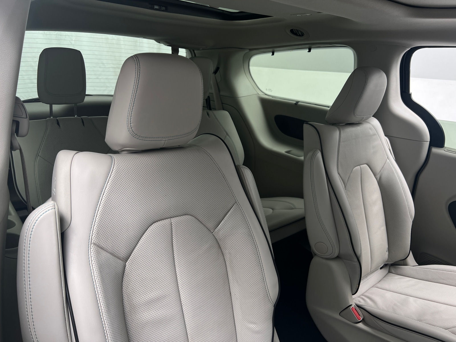 Thumbnail: 2020 Chrysler Pacifica - 5