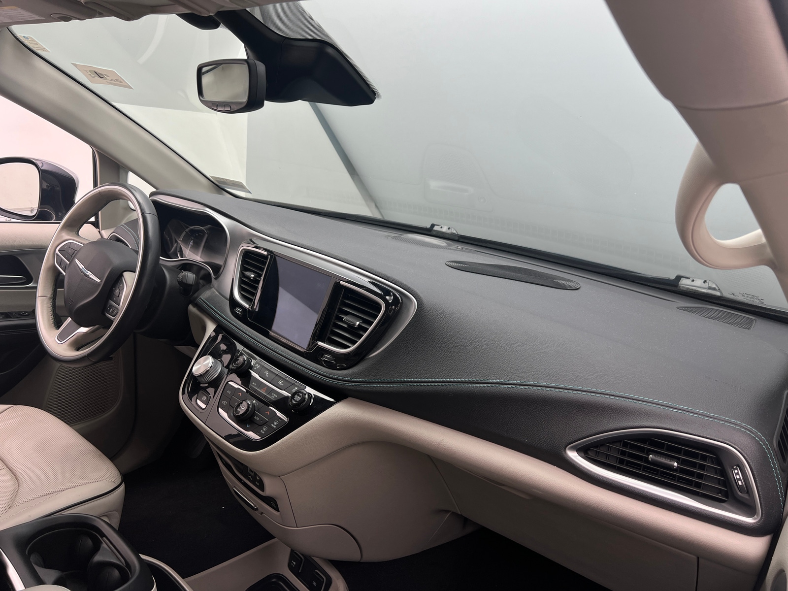 Thumbnail: 2020 Chrysler Pacifica - 2