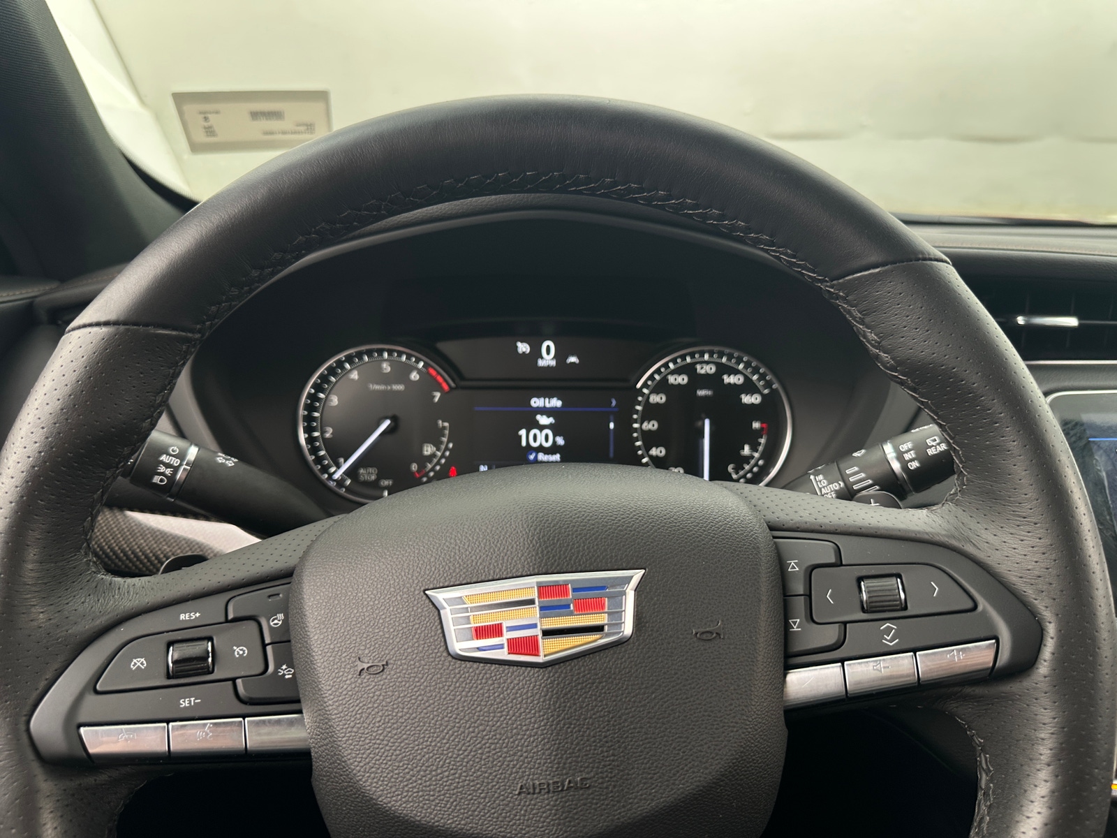 Thumbnail: 2022 Cadillac XT4 - 4