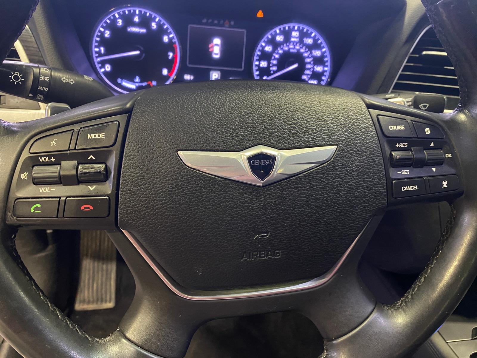 Thumbnail: 2015 Hyundai Genesis - 4