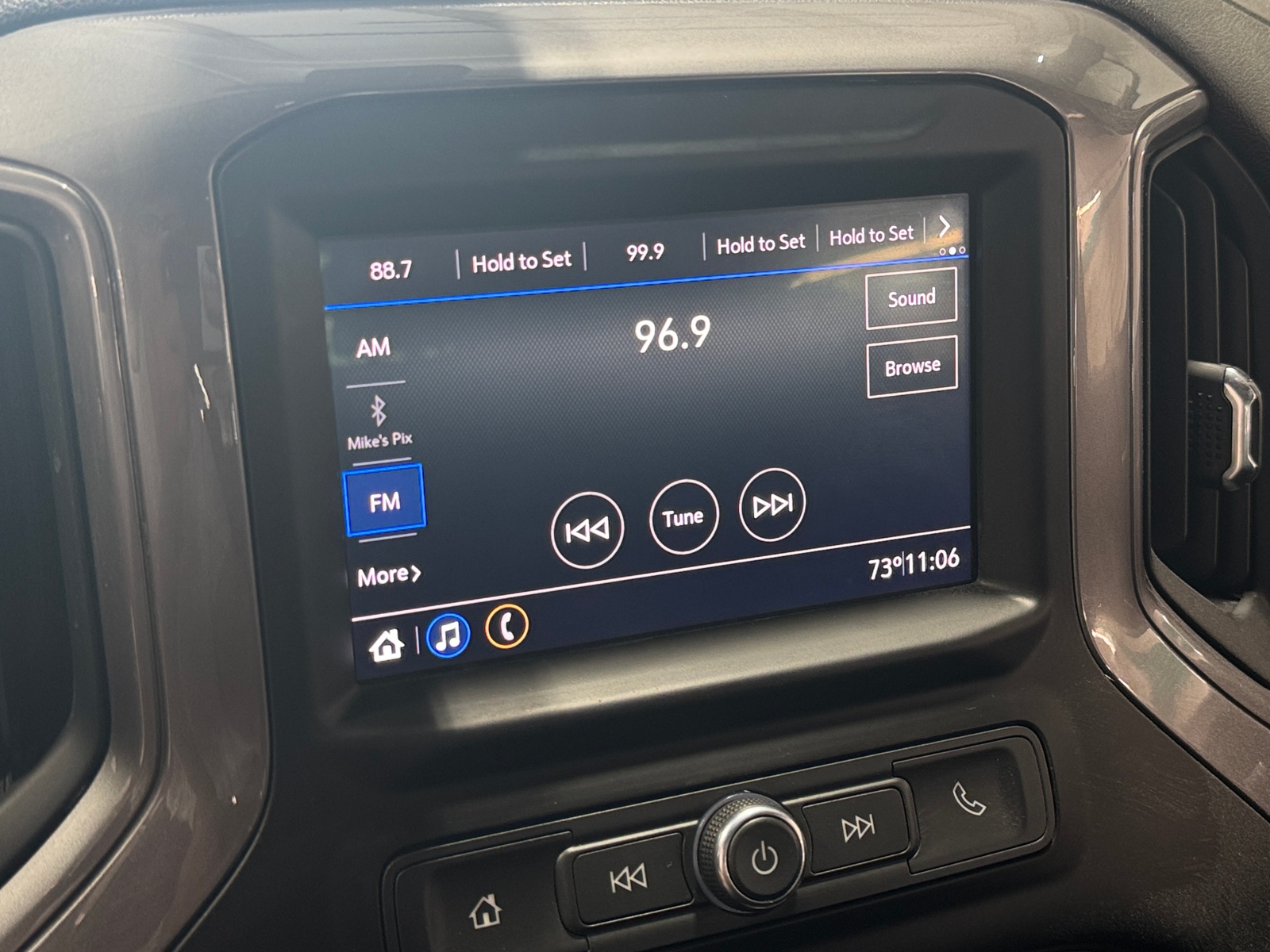 Thumbnail: 2020 Chevrolet Silverado 1500 - 4