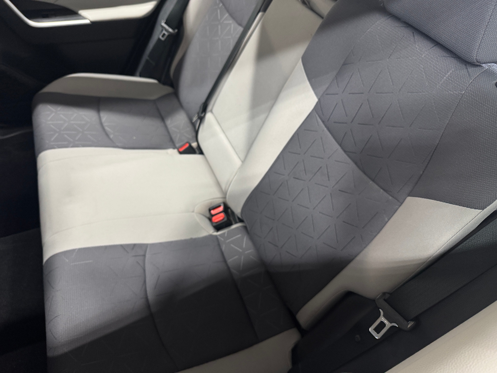 Thumbnail: 2021 Toyota RAV4 - 6