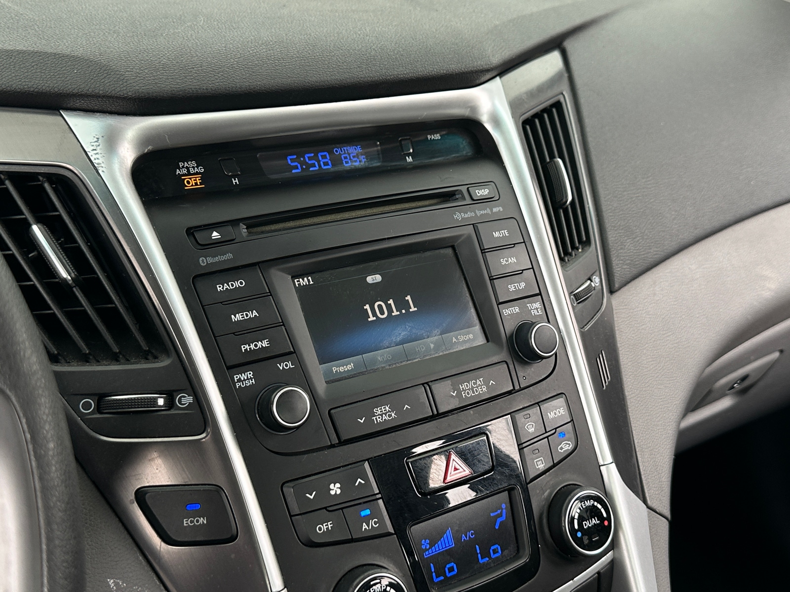 Thumbnail: 2014 Hyundai Sonata - 4