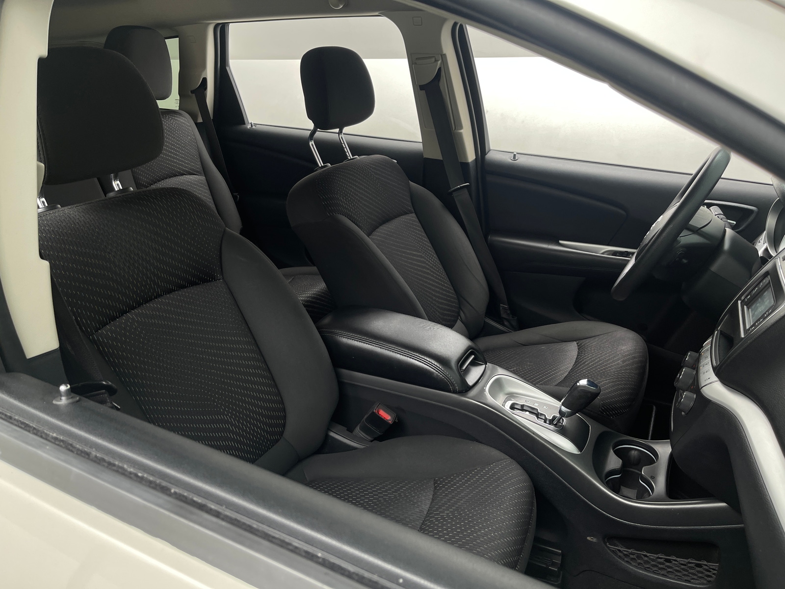 Thumbnail: 2017 Dodge Journey - 2