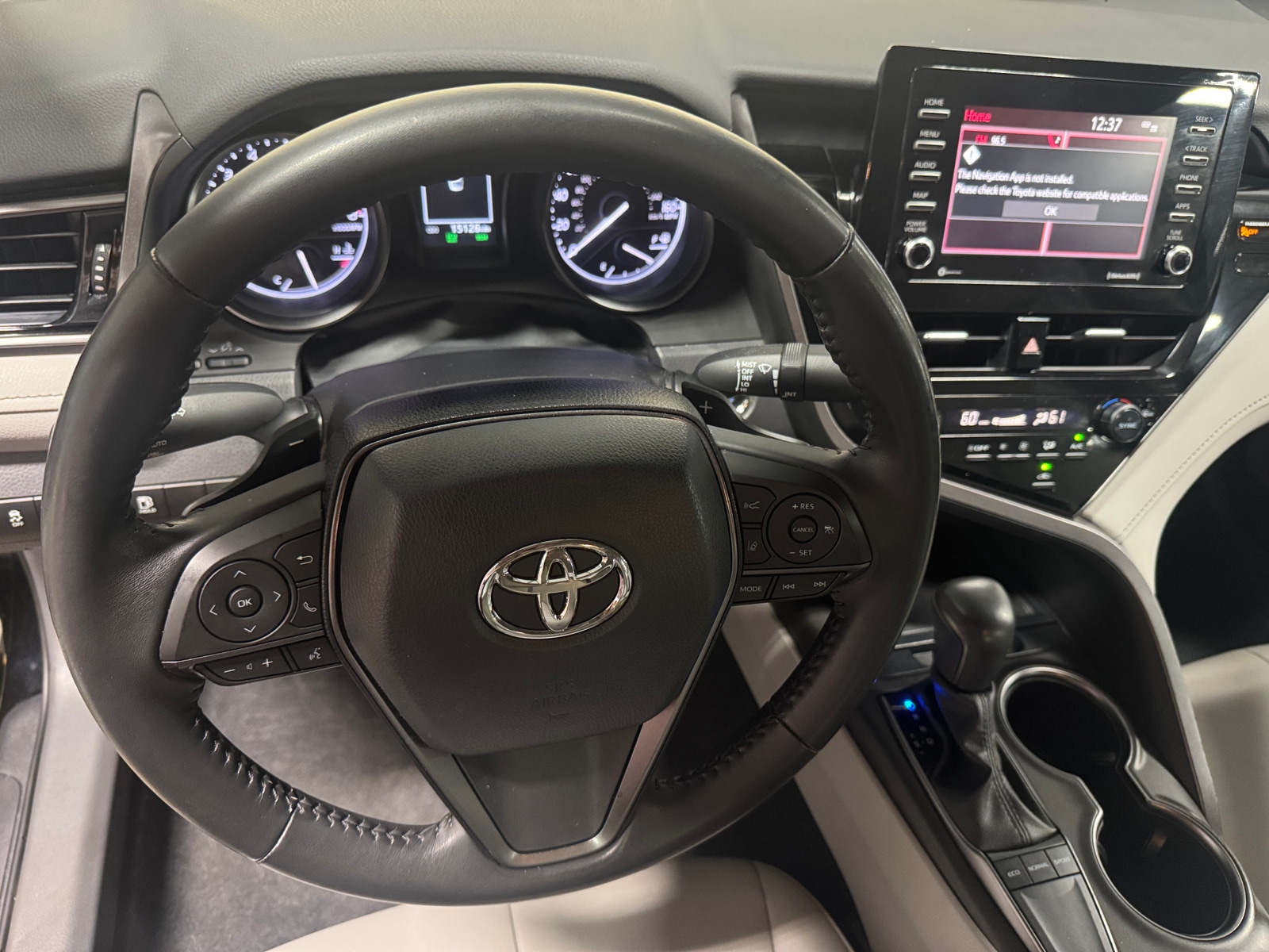 Thumbnail: 2022 Toyota Camry - 4