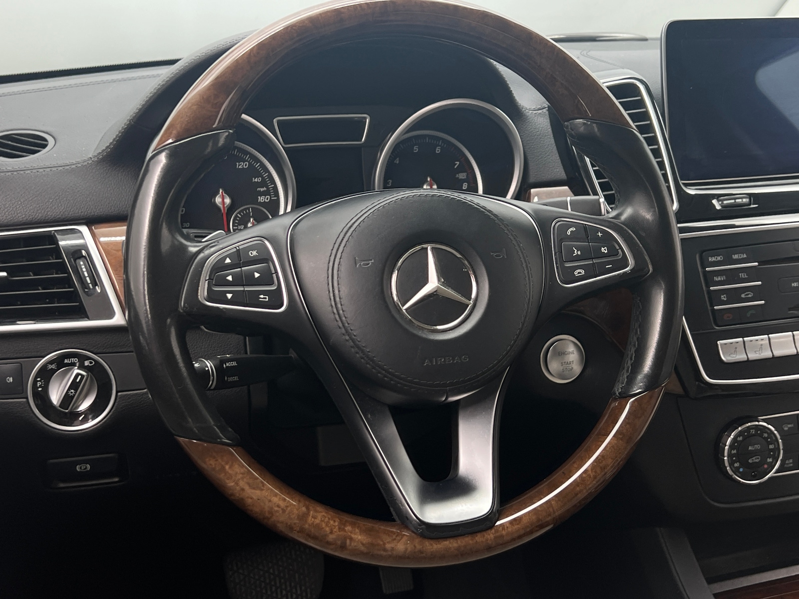 Thumbnail: 2017 Mercedes-Benz GLS - 4