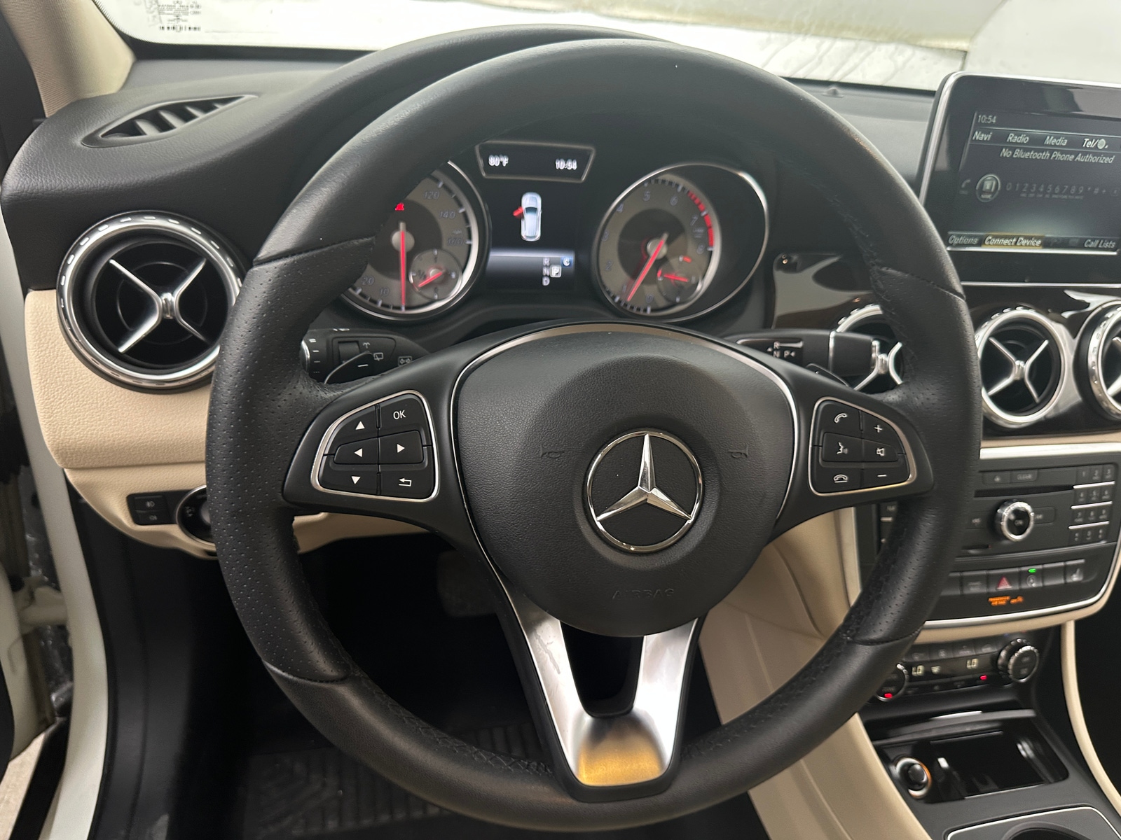 Thumbnail: 2017 Mercedes-Benz GLA - 4