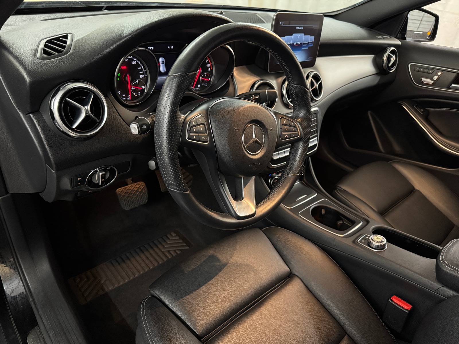 Thumbnail: 2019 Mercedes-Benz GLA - 2