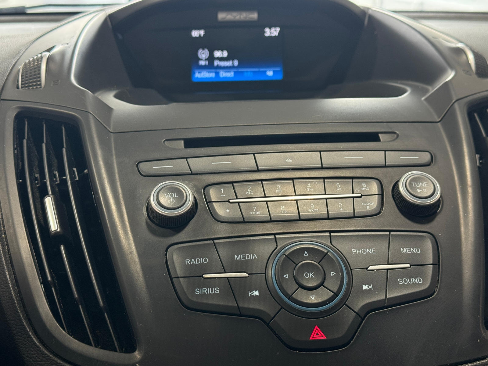 Thumbnail: 2017 Ford Escape - 4