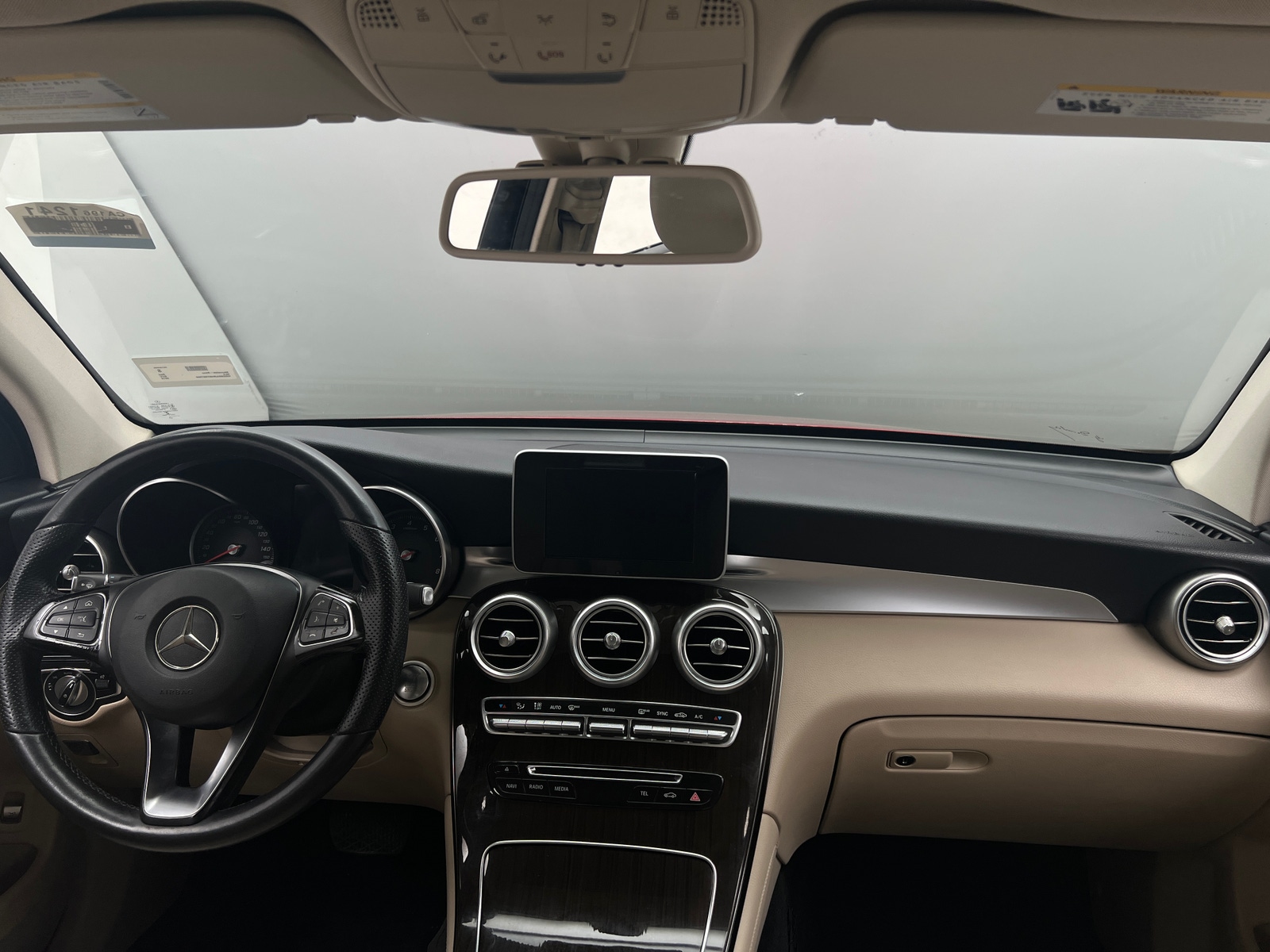 Thumbnail: 2019 Mercedes-Benz GLC - 2