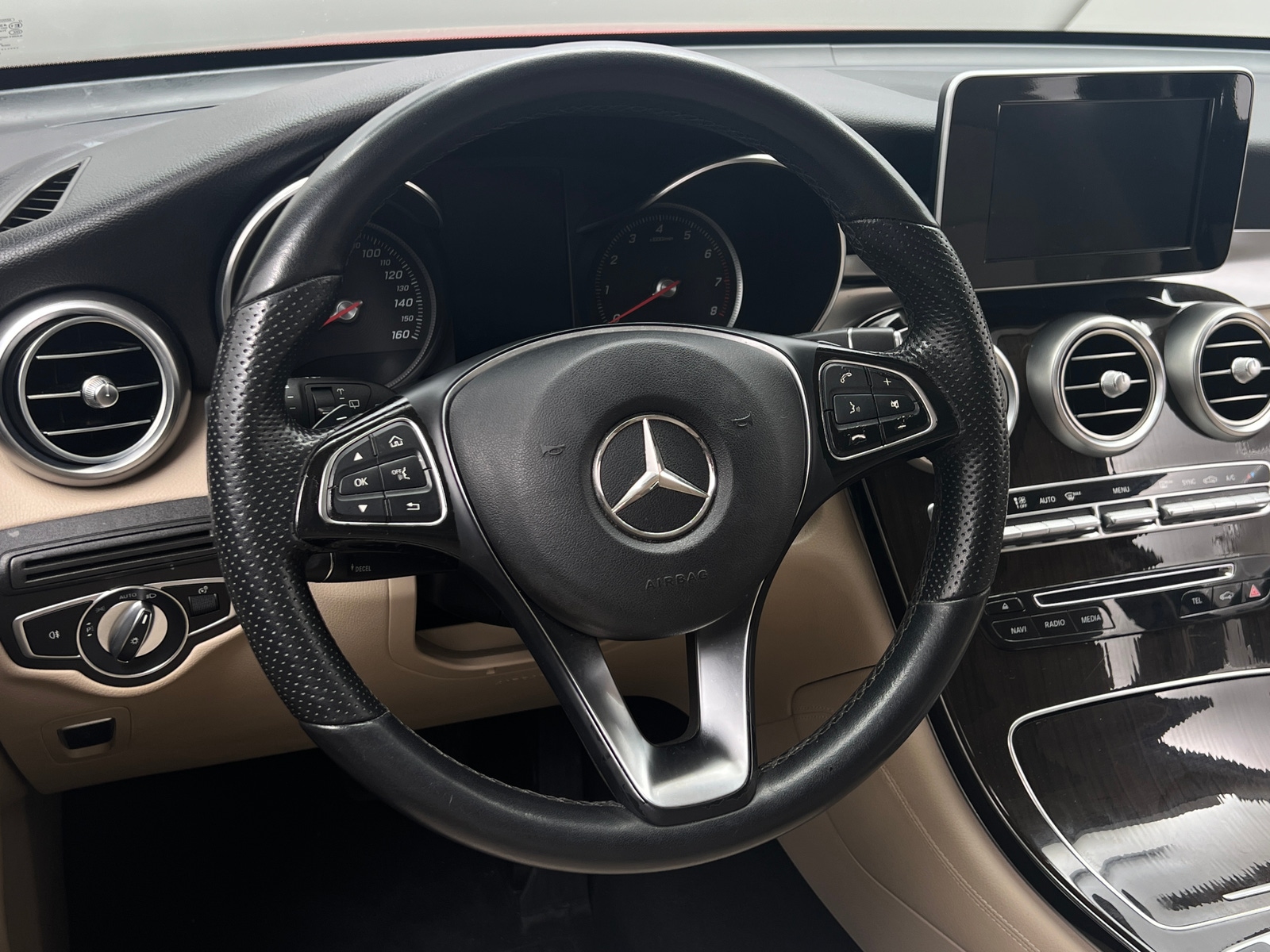 Thumbnail: 2019 Mercedes-Benz GLC - 4