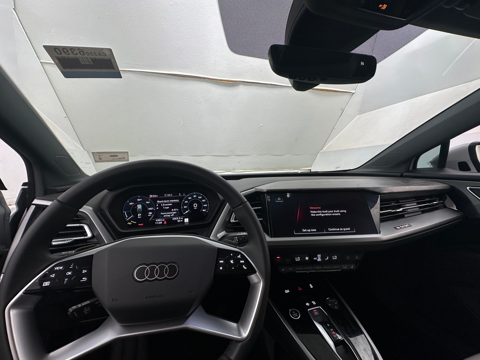 Thumbnail: 2025 Audi Q4 e-tron - 2