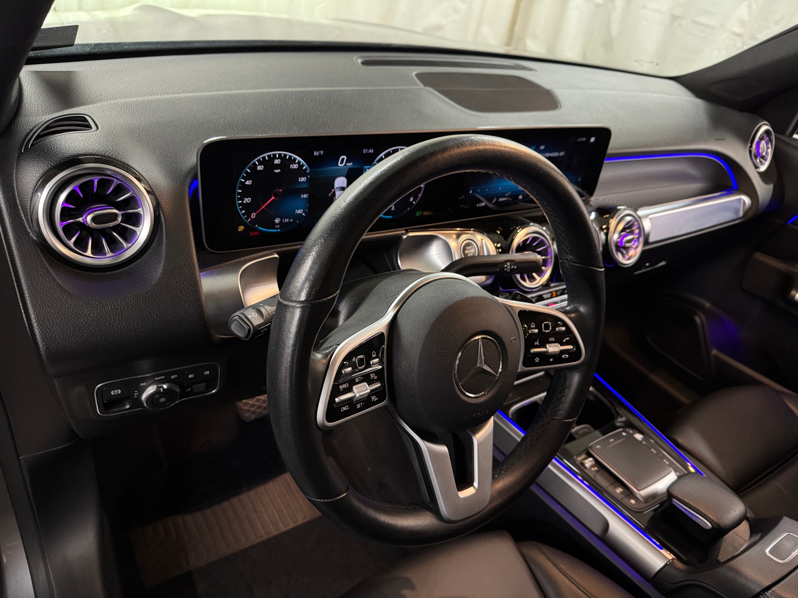 Thumbnail: 2021 Mercedes-Benz GLB - 3