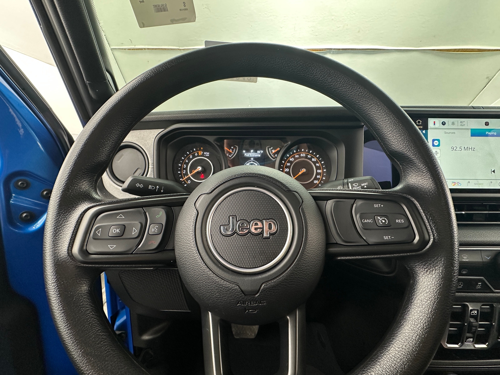 Thumbnail: 2025 Jeep Gladiator - 5