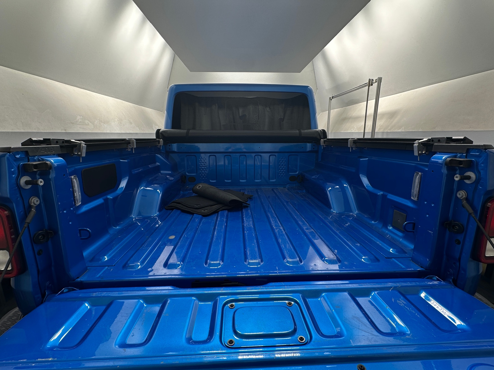 Thumbnail: 2025 Jeep Gladiator - 7