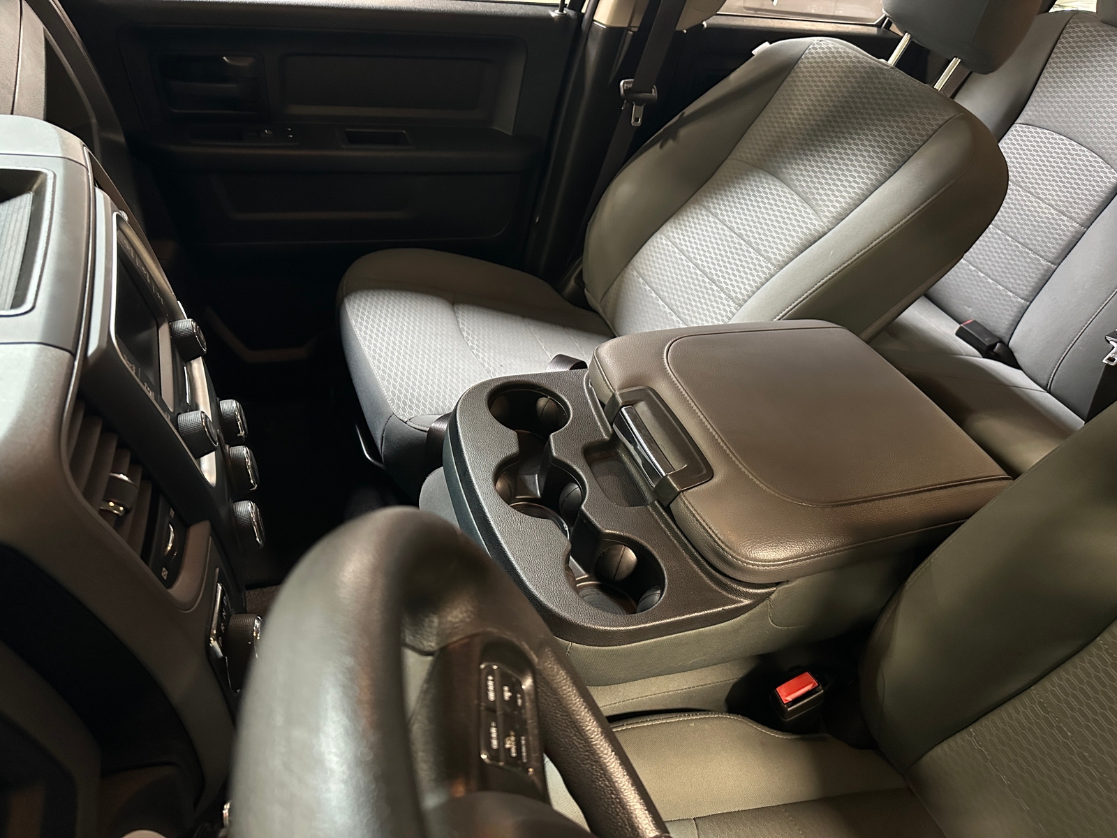 Thumbnail: 2019 RAM 1500 Classic - 2