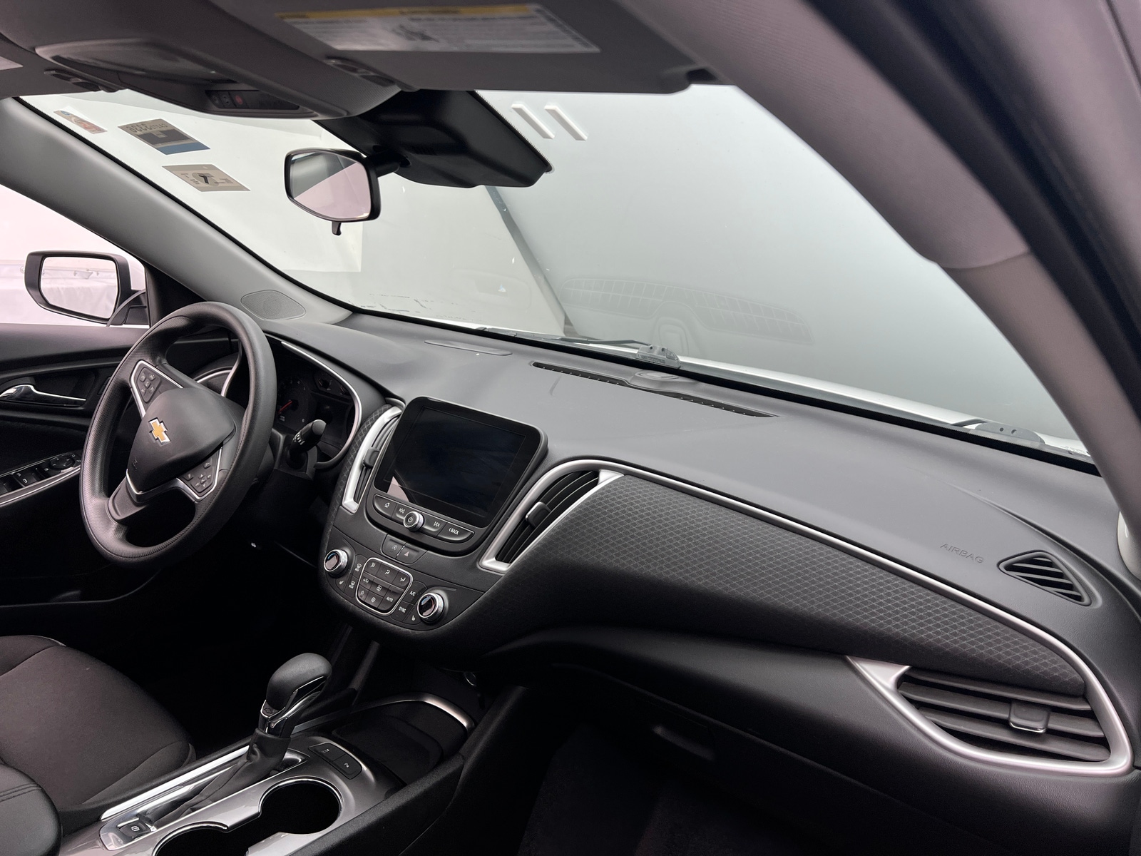 Thumbnail: 2024 Chevrolet Malibu - 3