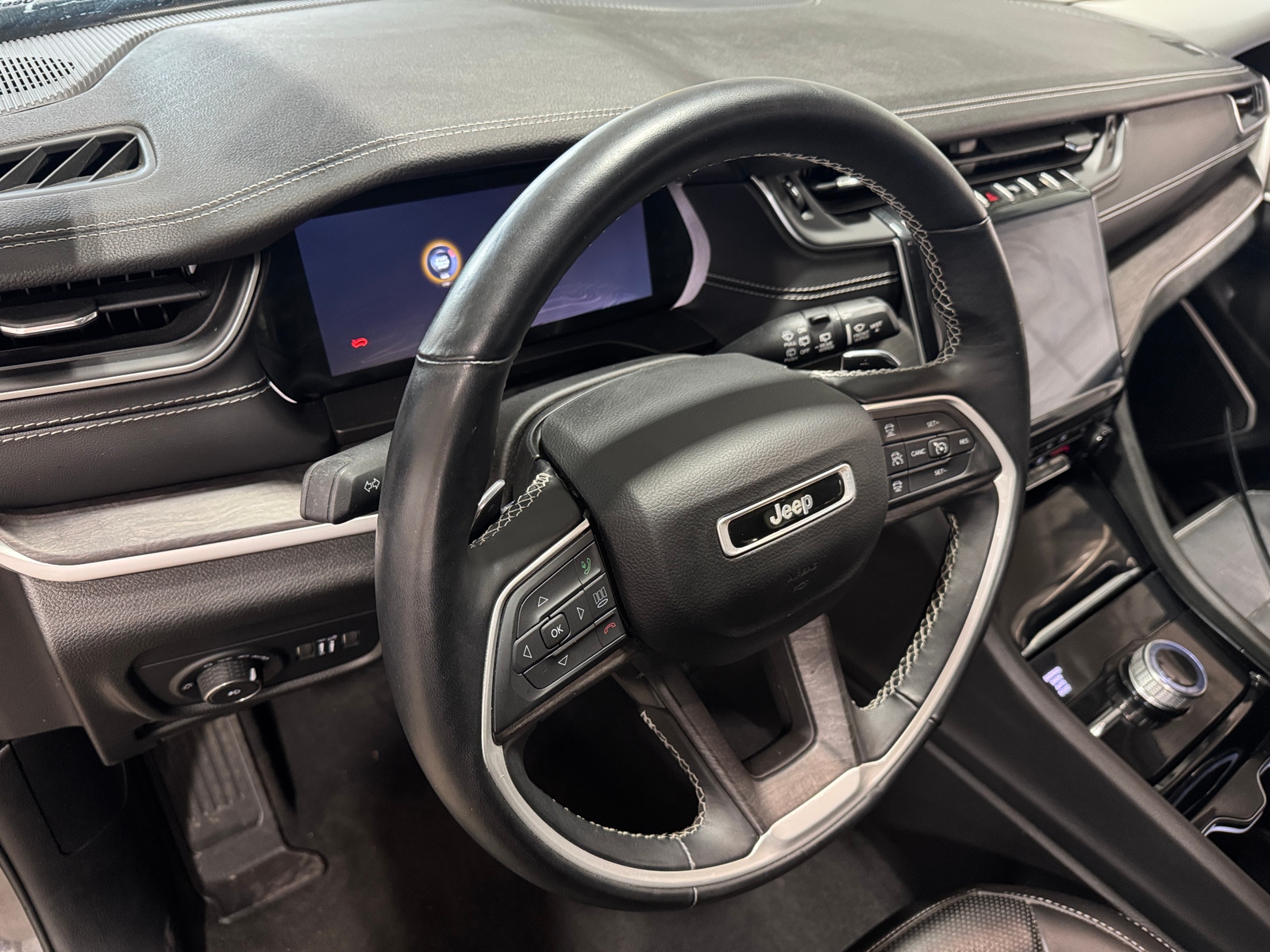 Thumbnail: 2022 Jeep Grand Cherokee - 2