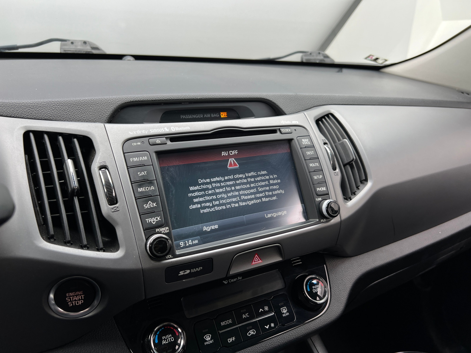 Thumbnail: 2015 Kia Sportage - 3