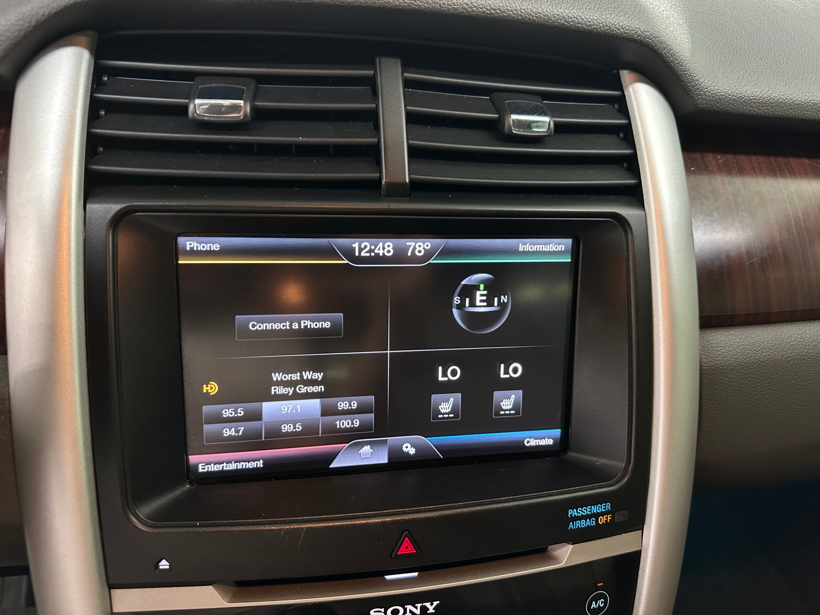 Thumbnail: 2013 Ford Edge - 3