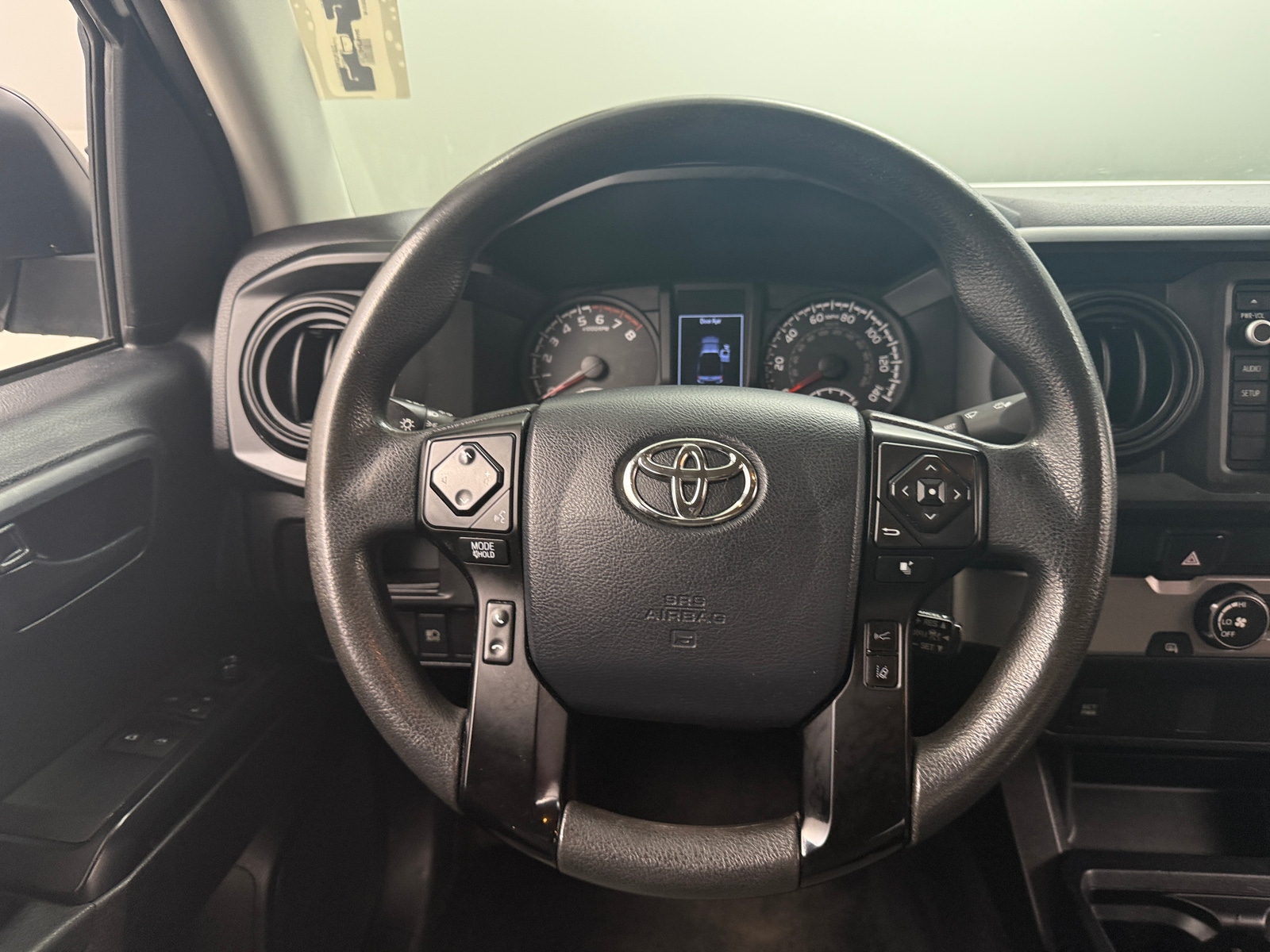 Thumbnail: 2019 Toyota Tacoma - 5