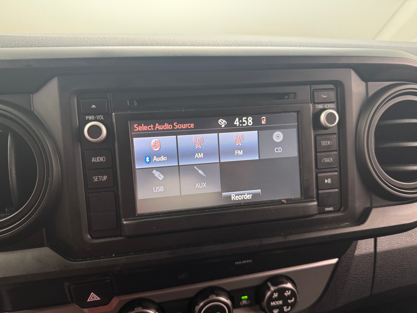 Thumbnail: 2019 Toyota Tacoma - 4