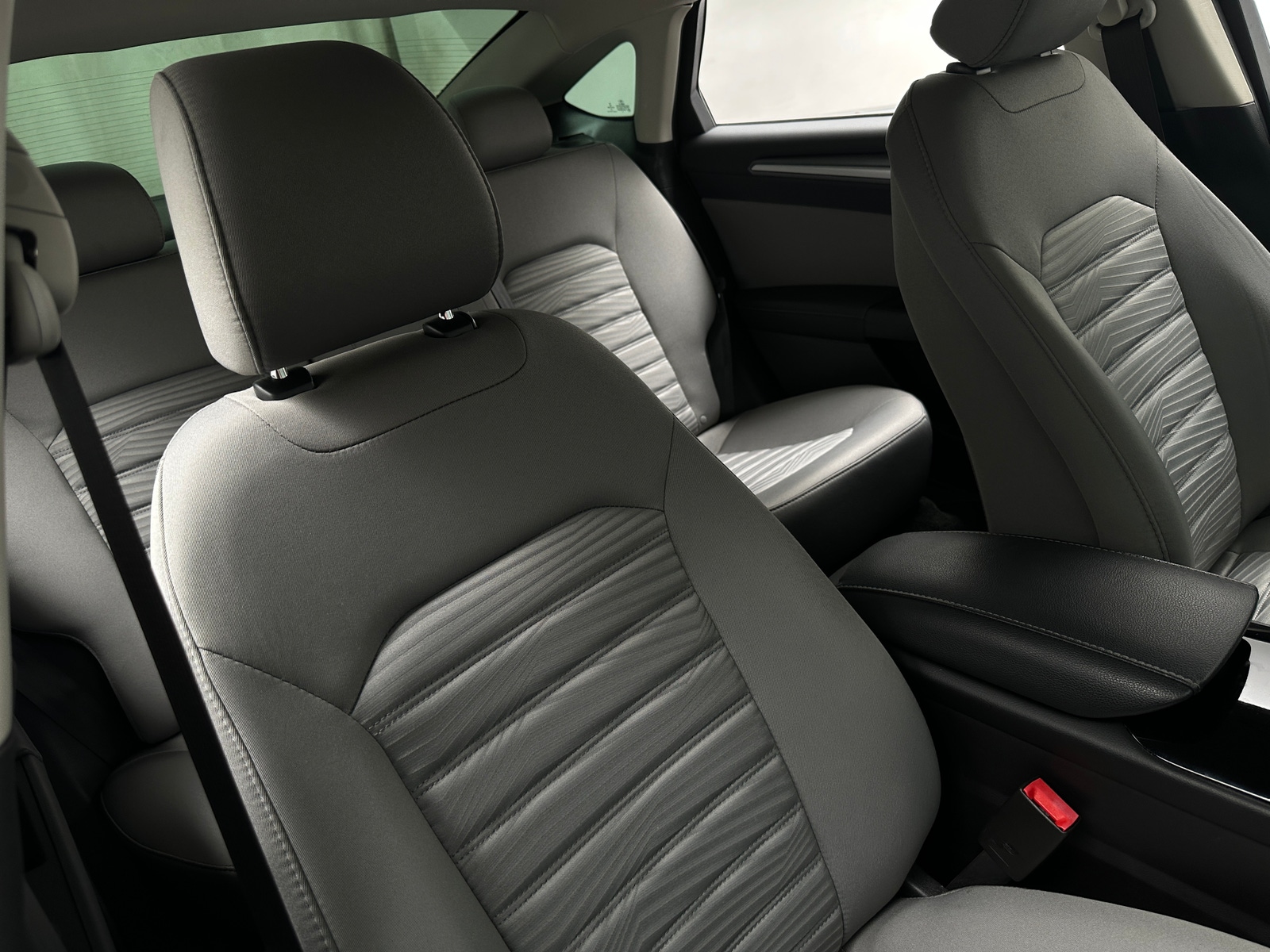 Thumbnail: 2016 Ford Fusion - 2