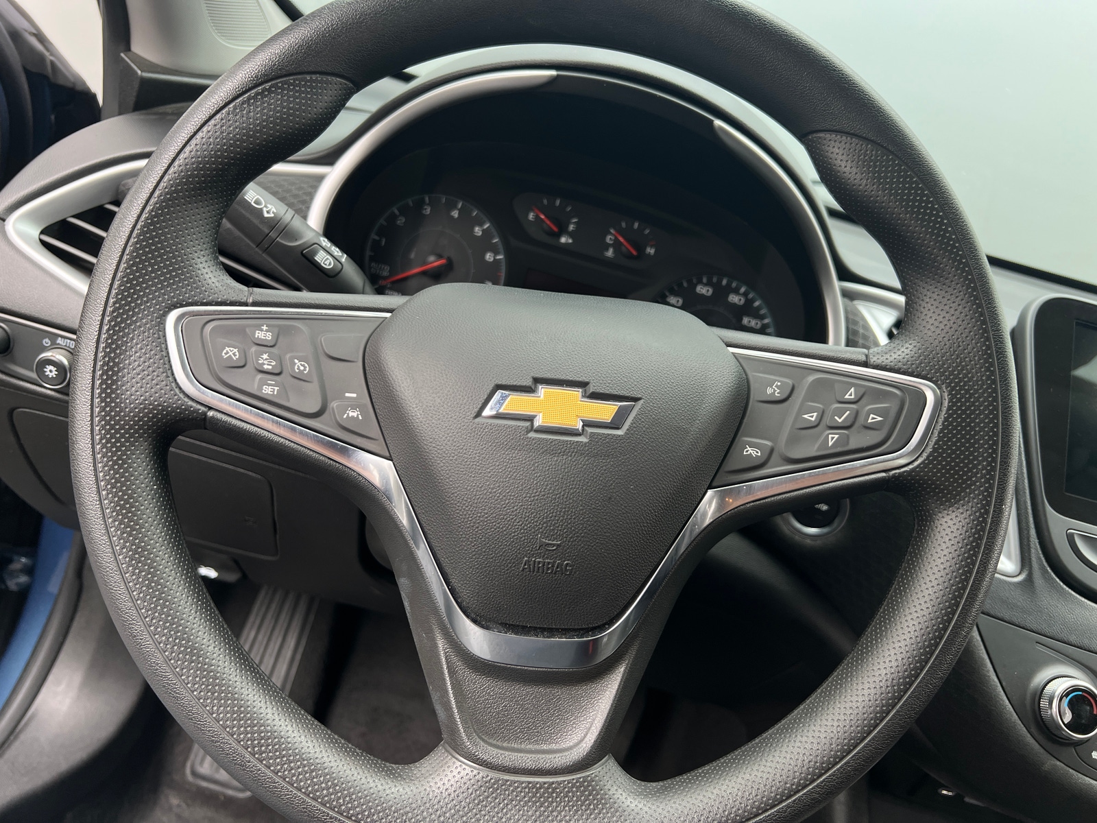 Thumbnail: 2024 Chevrolet Malibu - 5