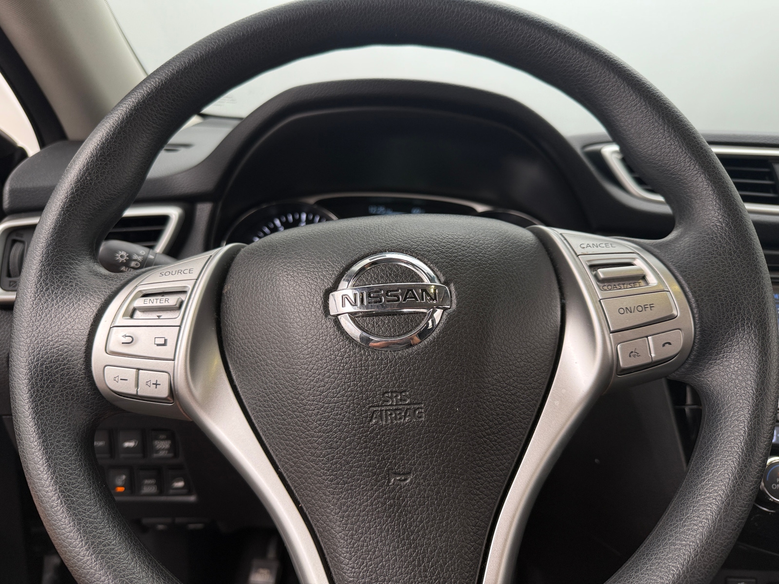 Thumbnail: 2016 Nissan Rogue - 5
