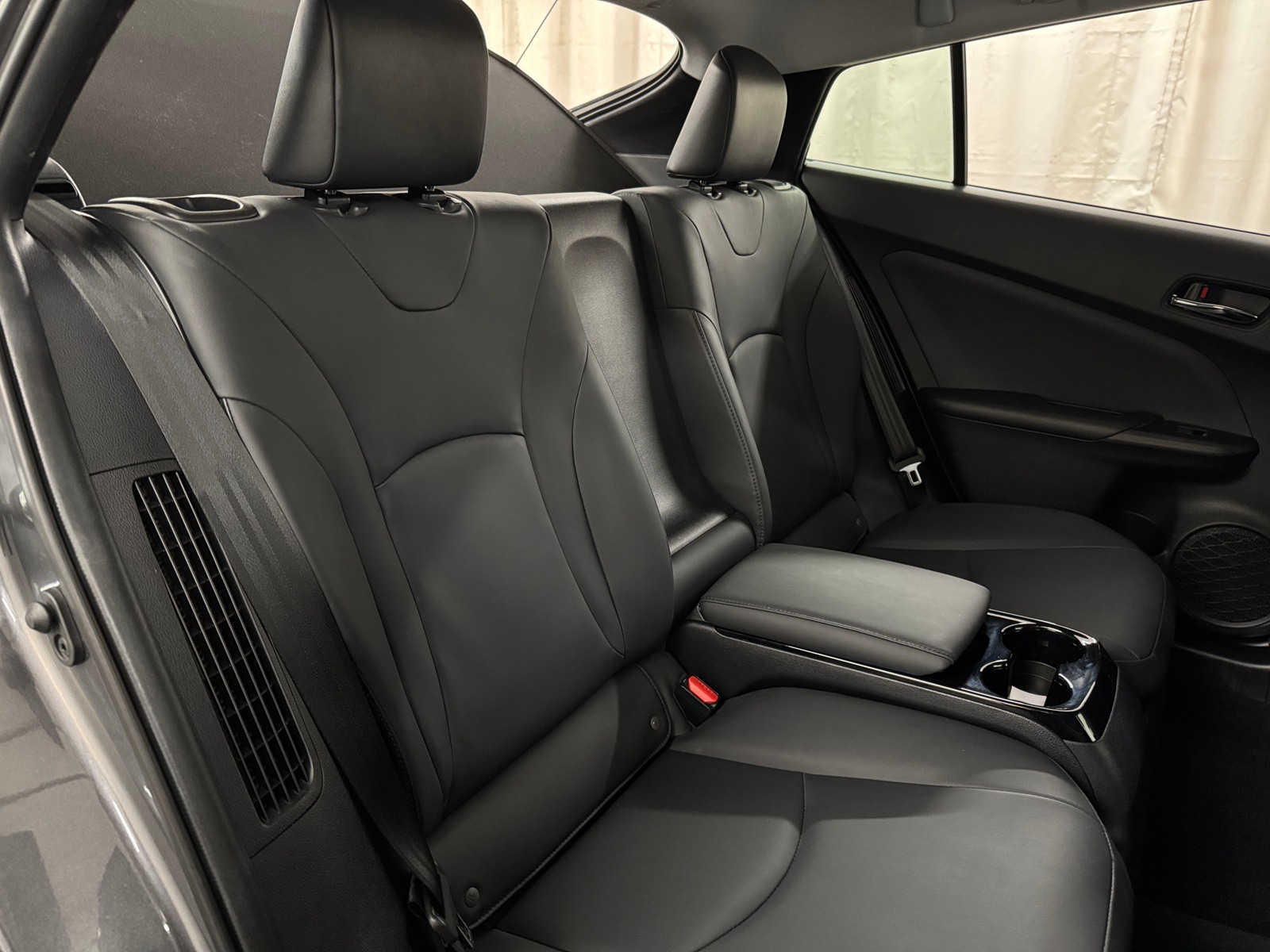 Thumbnail: 2019 Toyota Prius Prime - 5