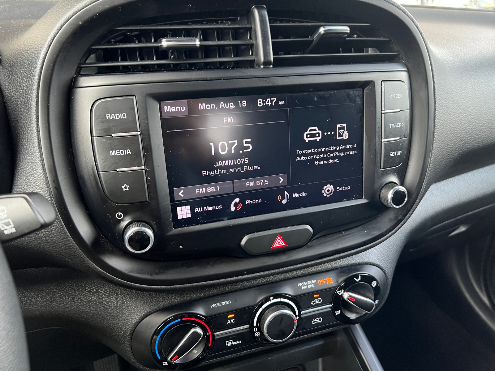 Thumbnail: 2023 Kia Soul - 4