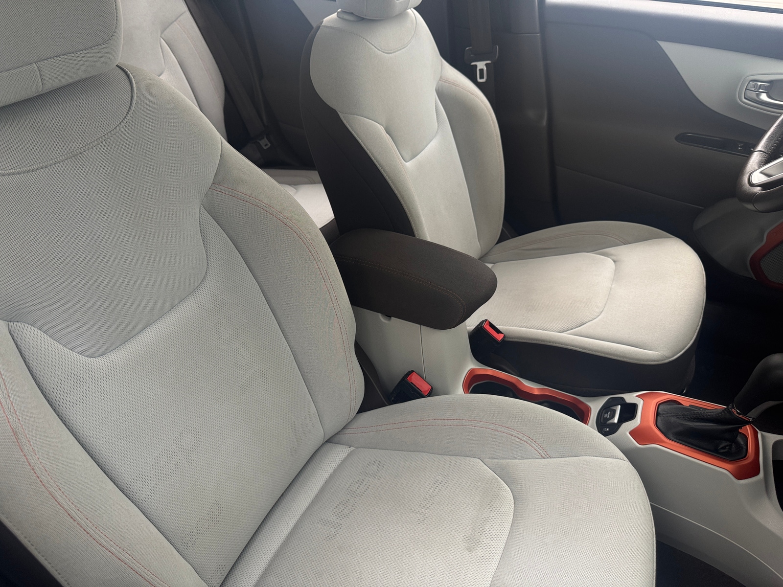 Thumbnail: 2017 Jeep Renegade - 2