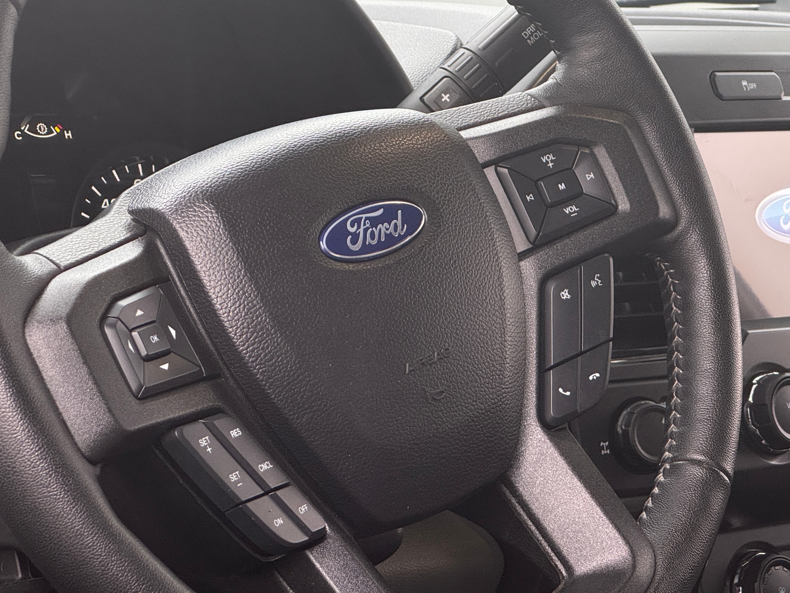 Thumbnail: 2020 Ford Econoline - 5