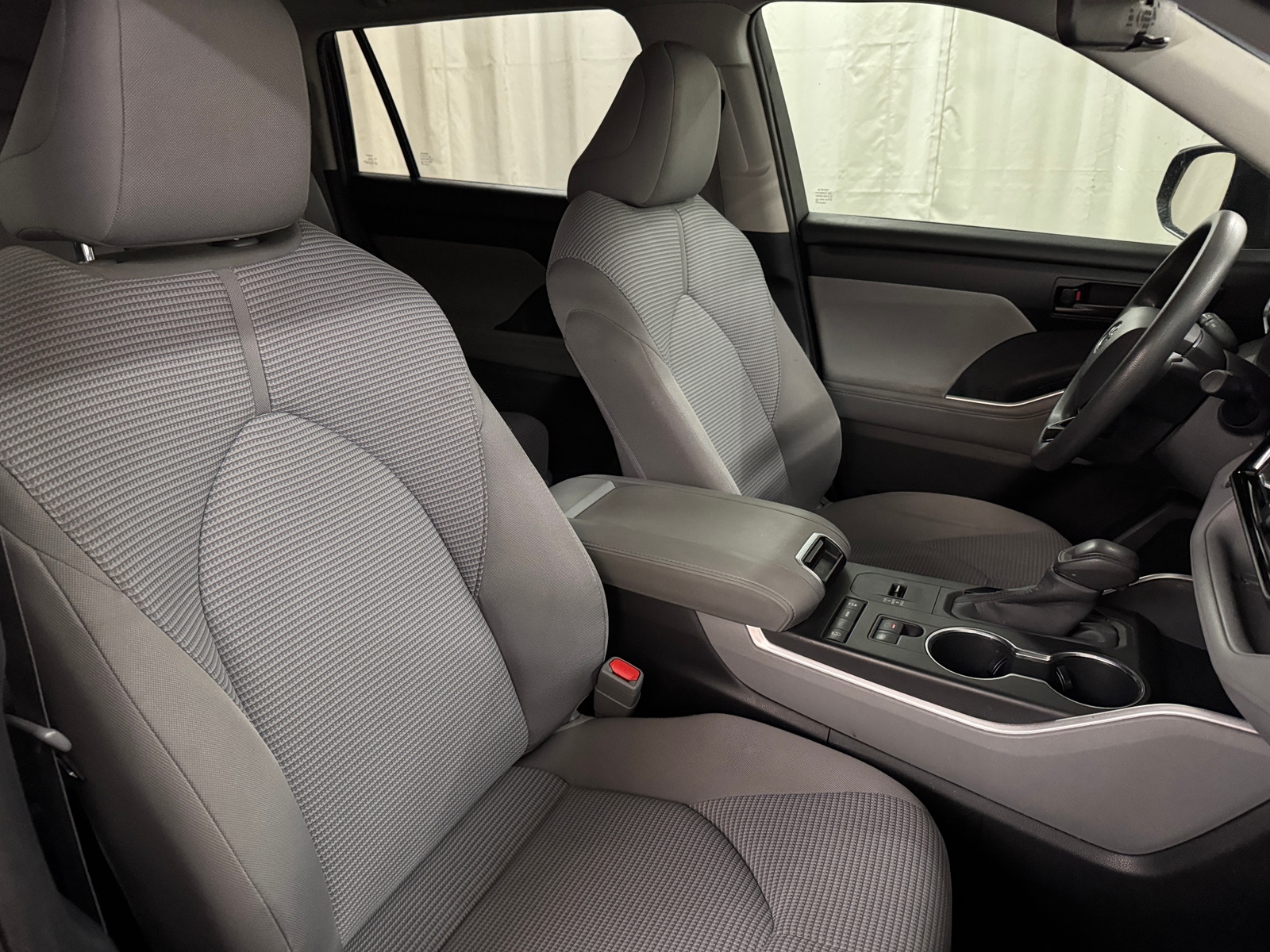Thumbnail: 2020 Toyota Highlander - 2