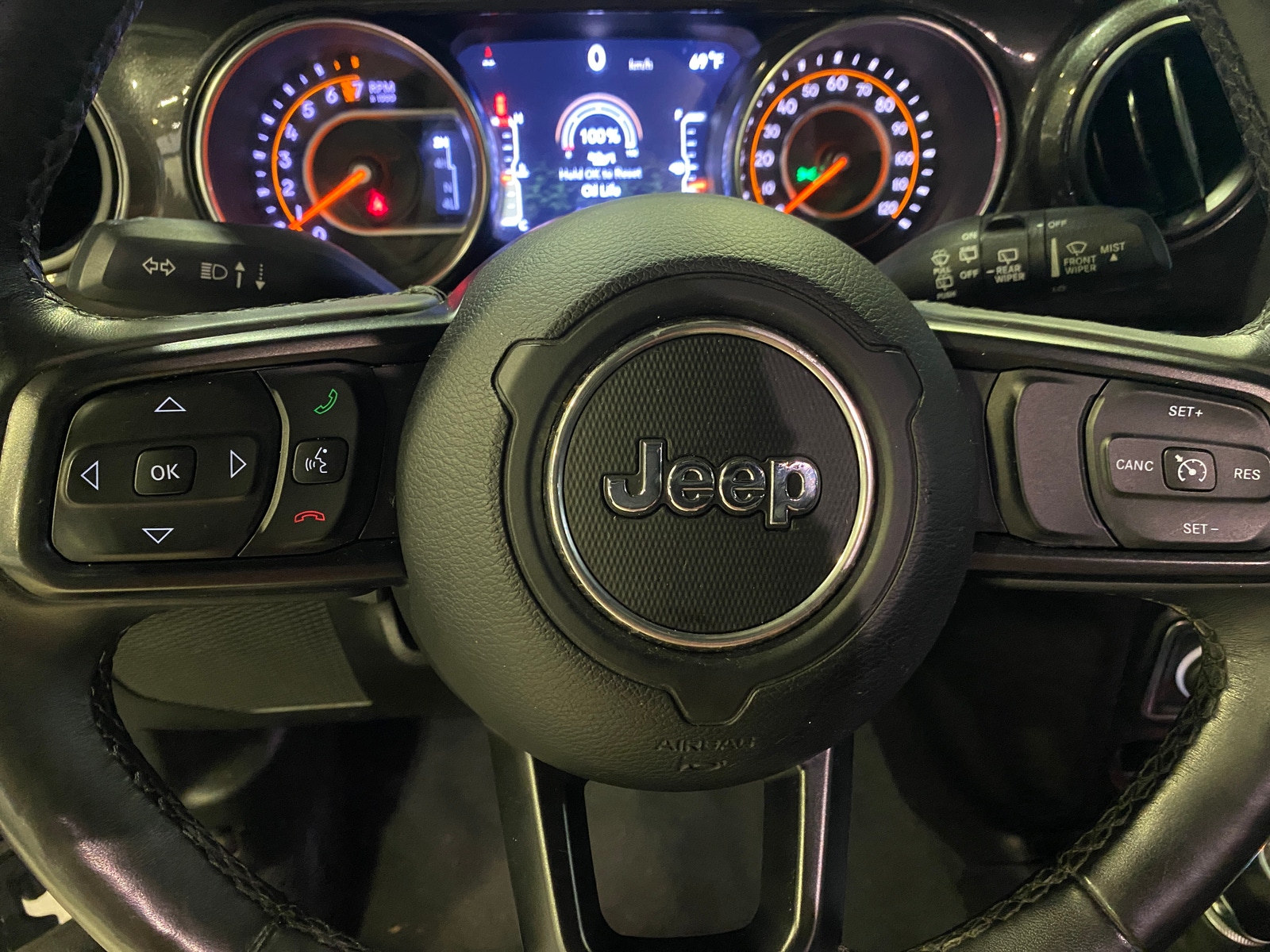 Thumbnail: 2019 Jeep Wrangler - 5