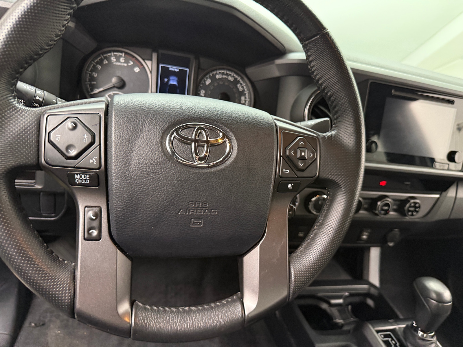 Thumbnail: 2017 Toyota Tacoma - 5