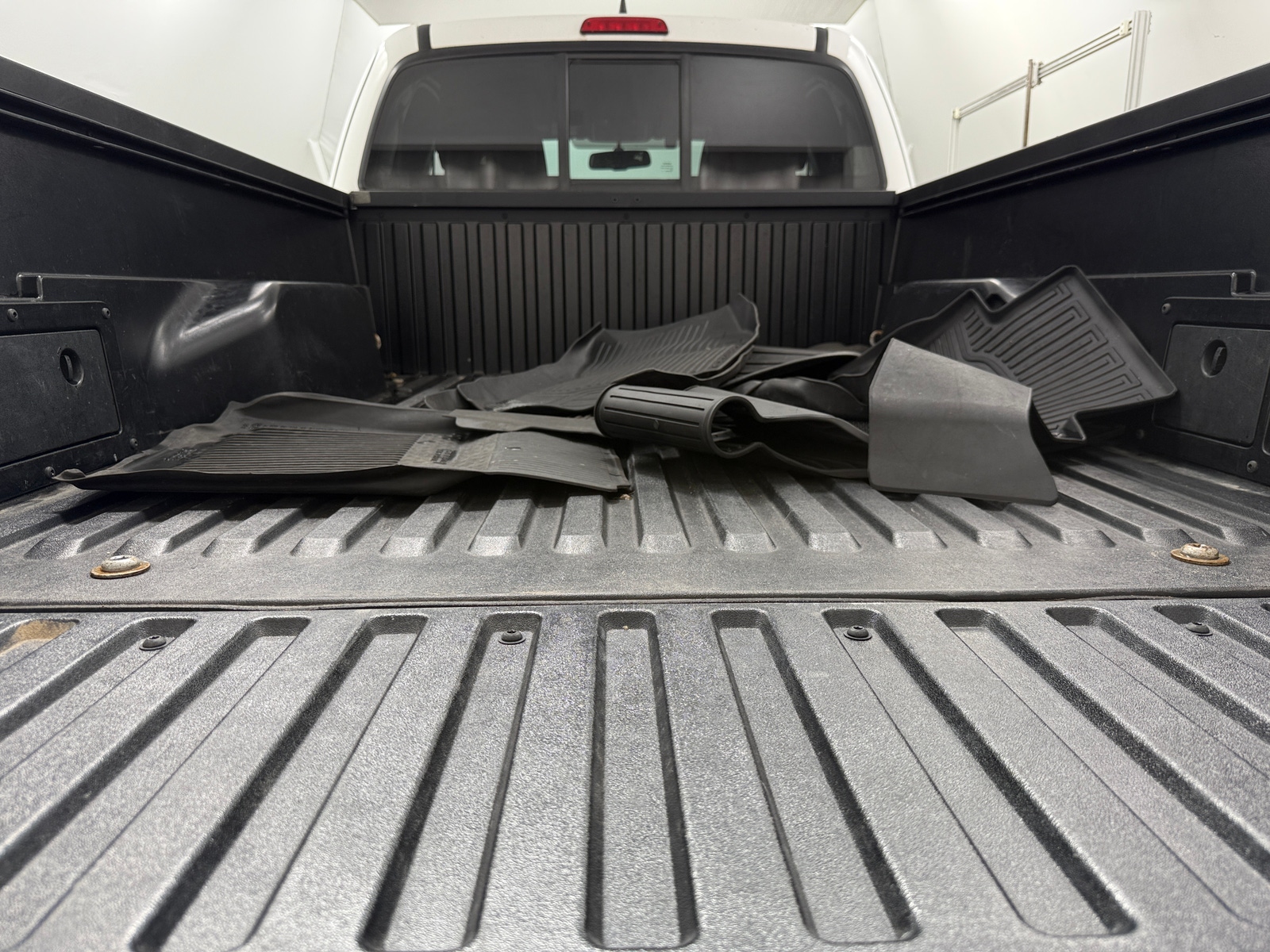 Thumbnail: 2017 Toyota Tacoma - 7