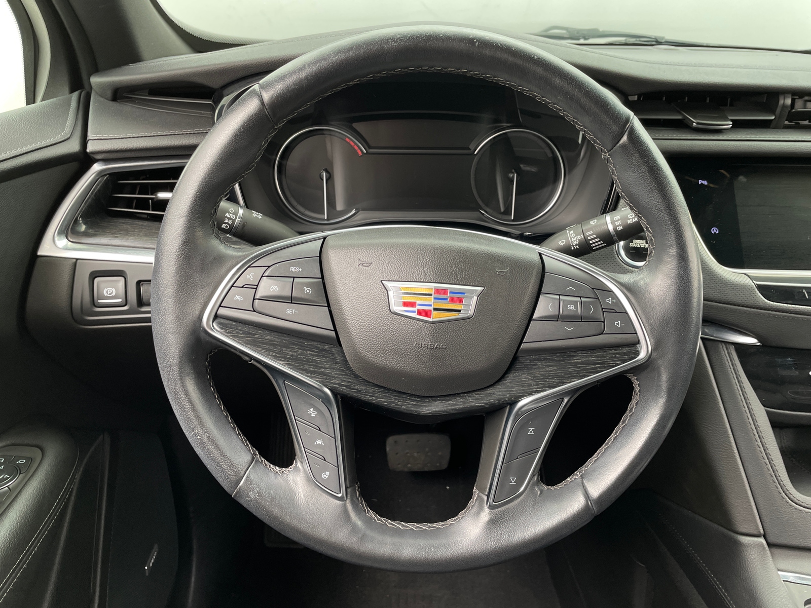 Thumbnail: 2022 Cadillac XT5 - 4