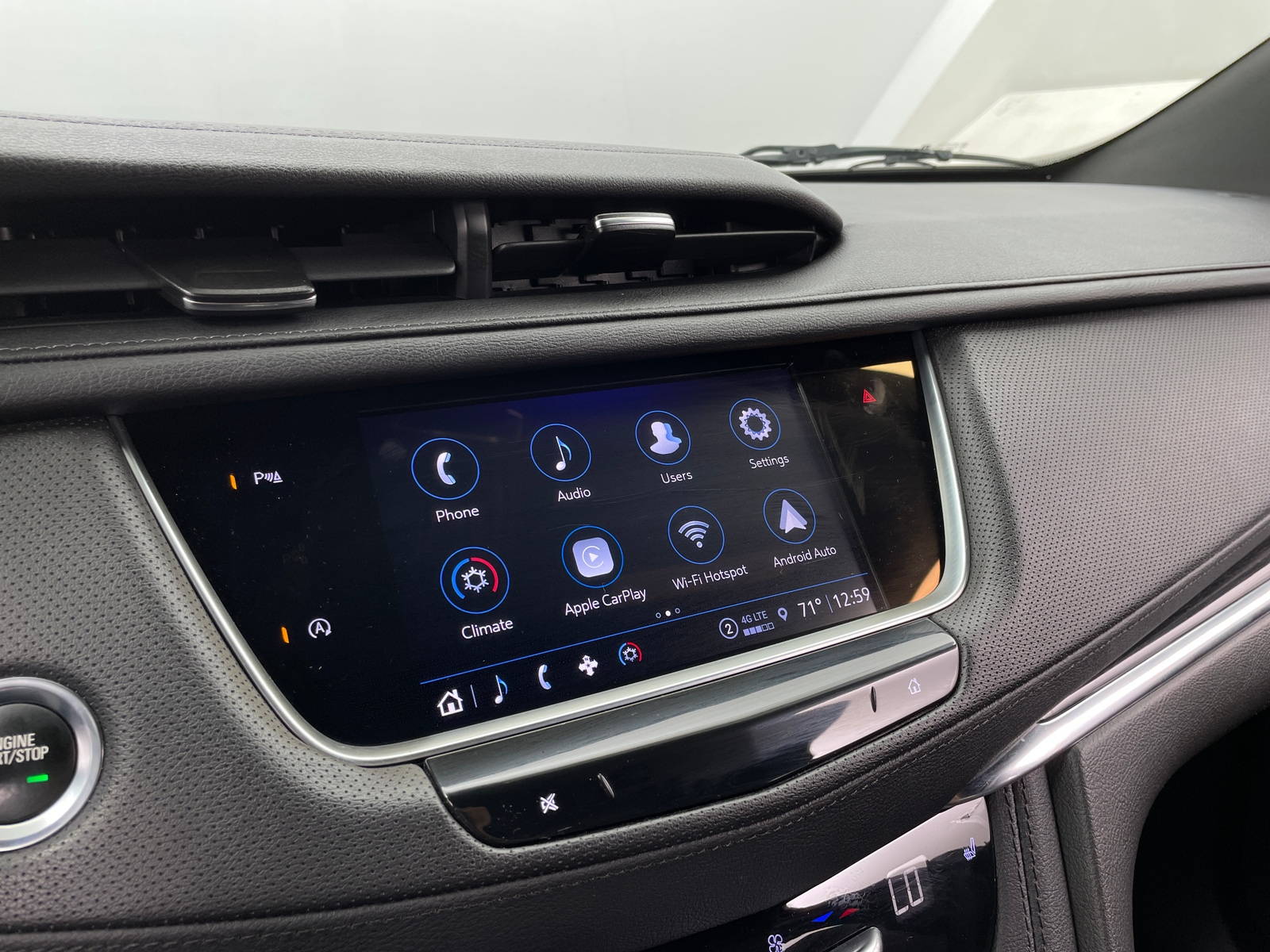 Thumbnail: 2022 Cadillac XT5 - 3