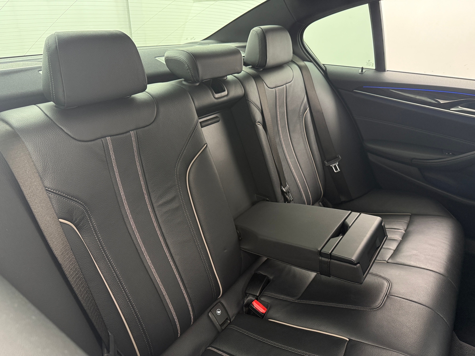 Thumbnail: 2018 BMW 5 Series - 5
