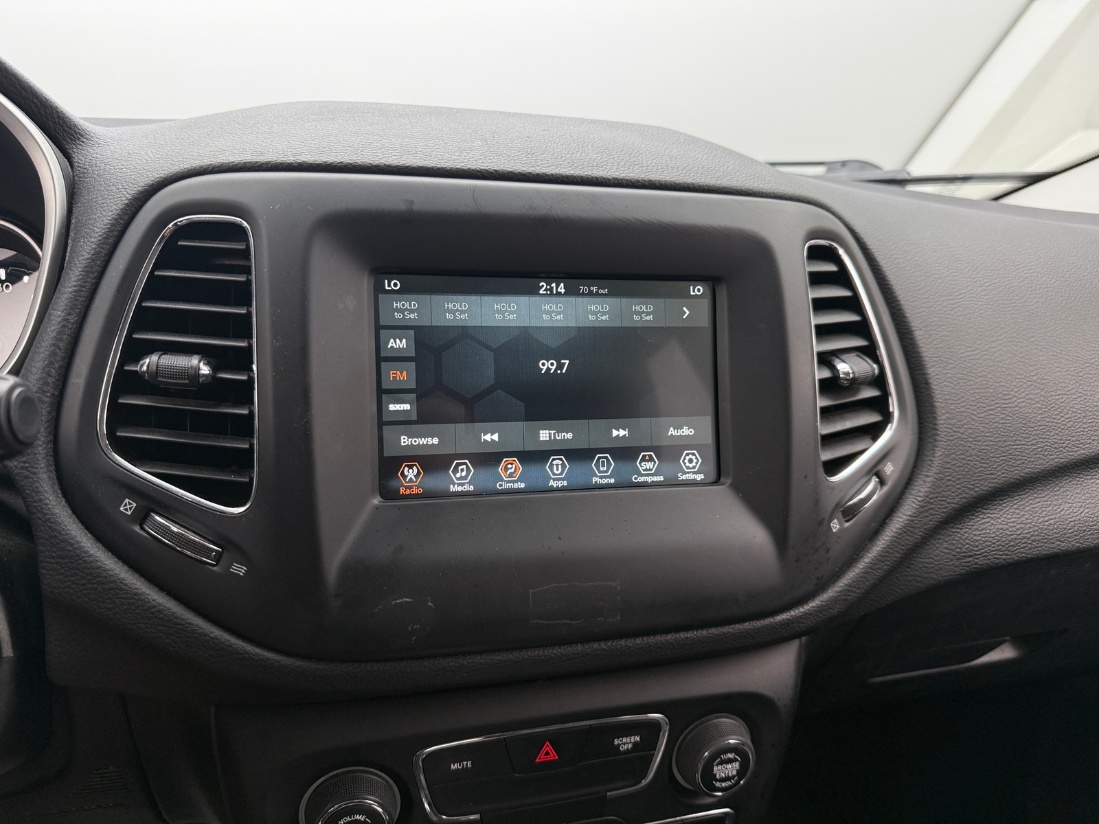 Thumbnail: 2020 Jeep Compass - 3