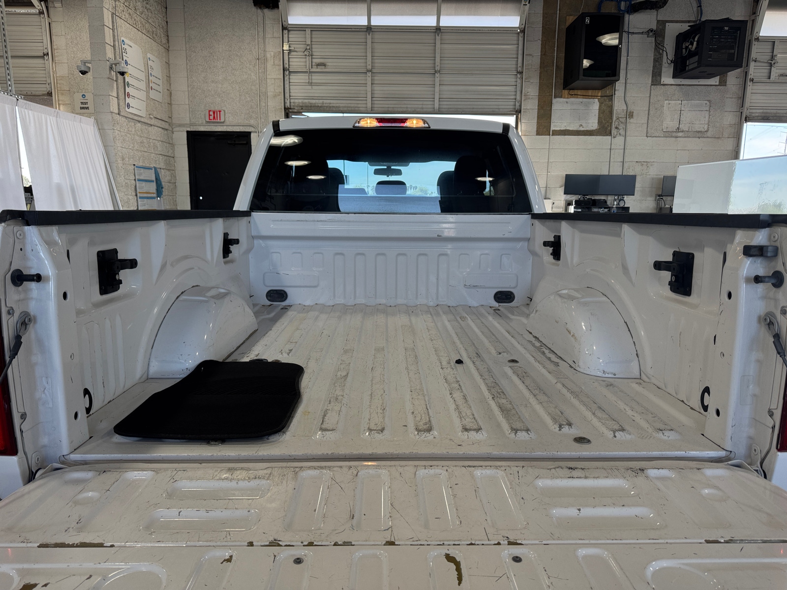 Thumbnail: 2015 Ford Econoline - 7
