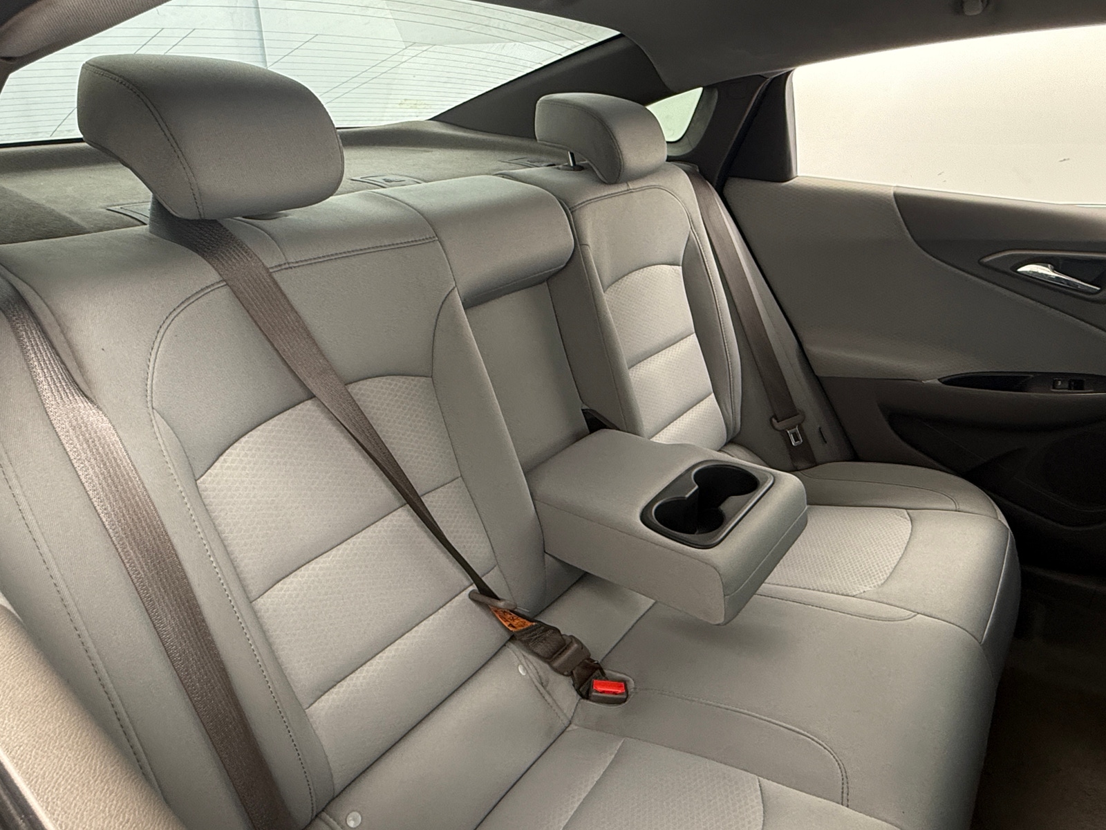 Thumbnail: 2017 Chevrolet Malibu - 6
