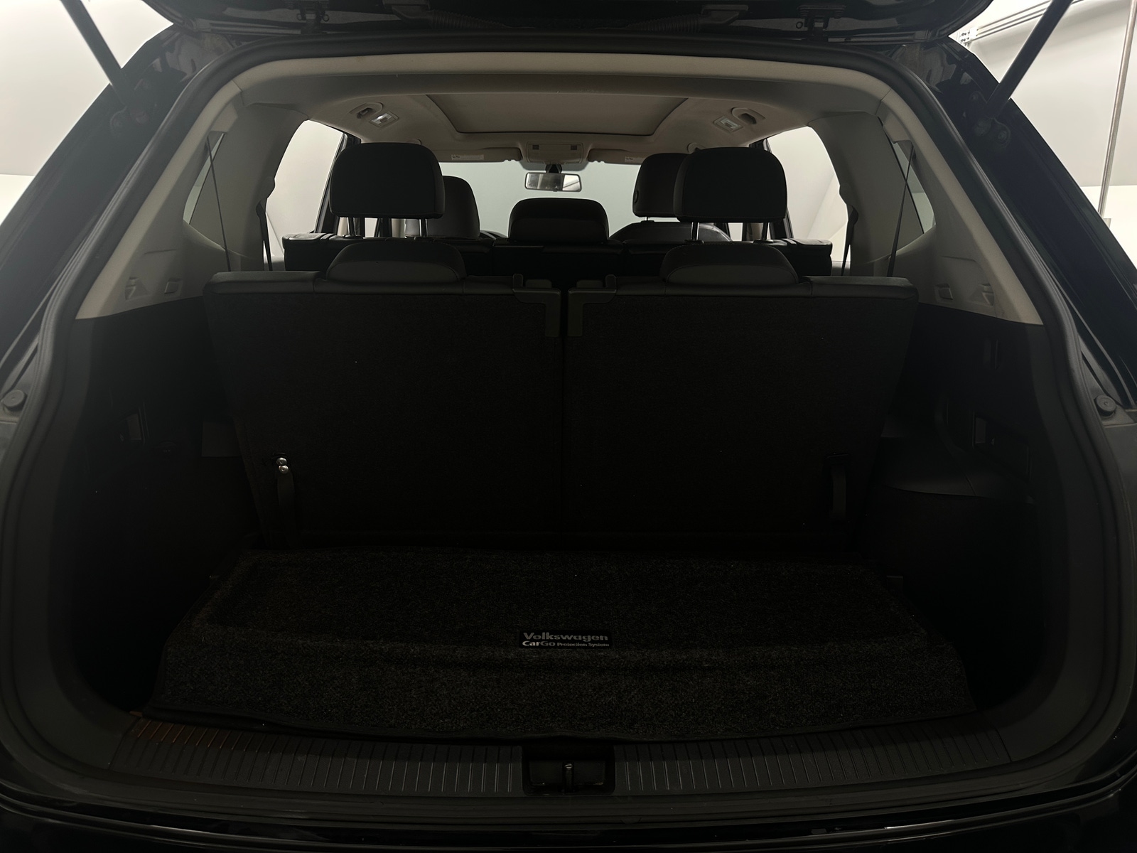 Thumbnail: 2019 Volkswagen Tiguan - 6