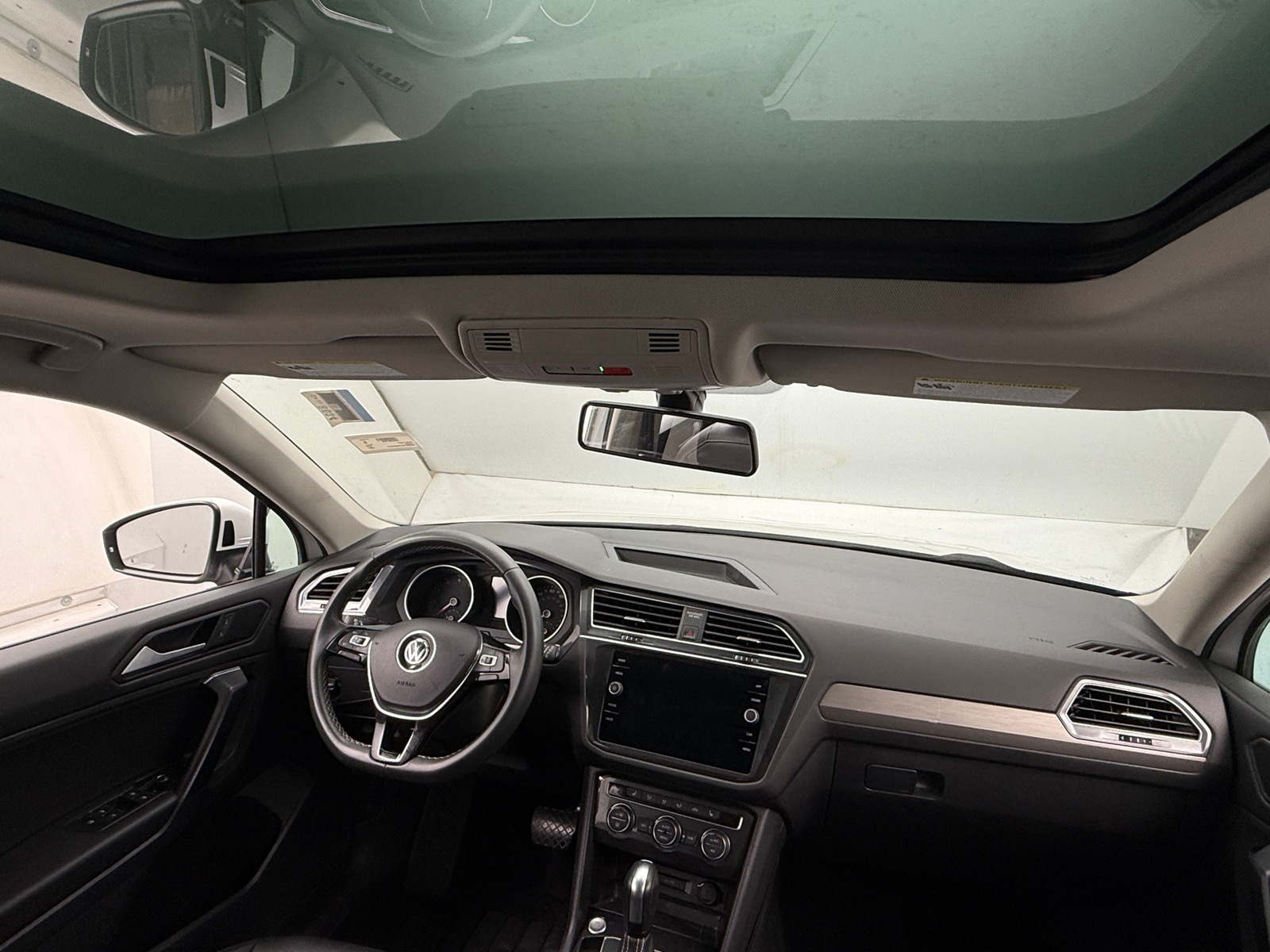 Thumbnail: 2021 Volkswagen Tiguan - 2