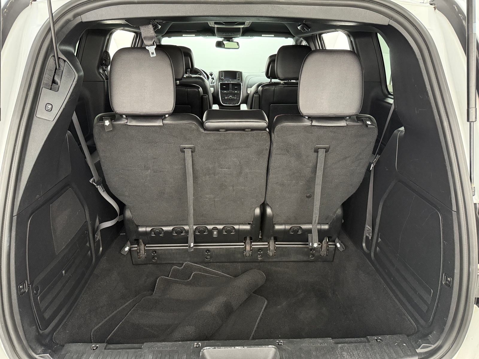 Thumbnail: 2019 Dodge Grand Caravan - 6