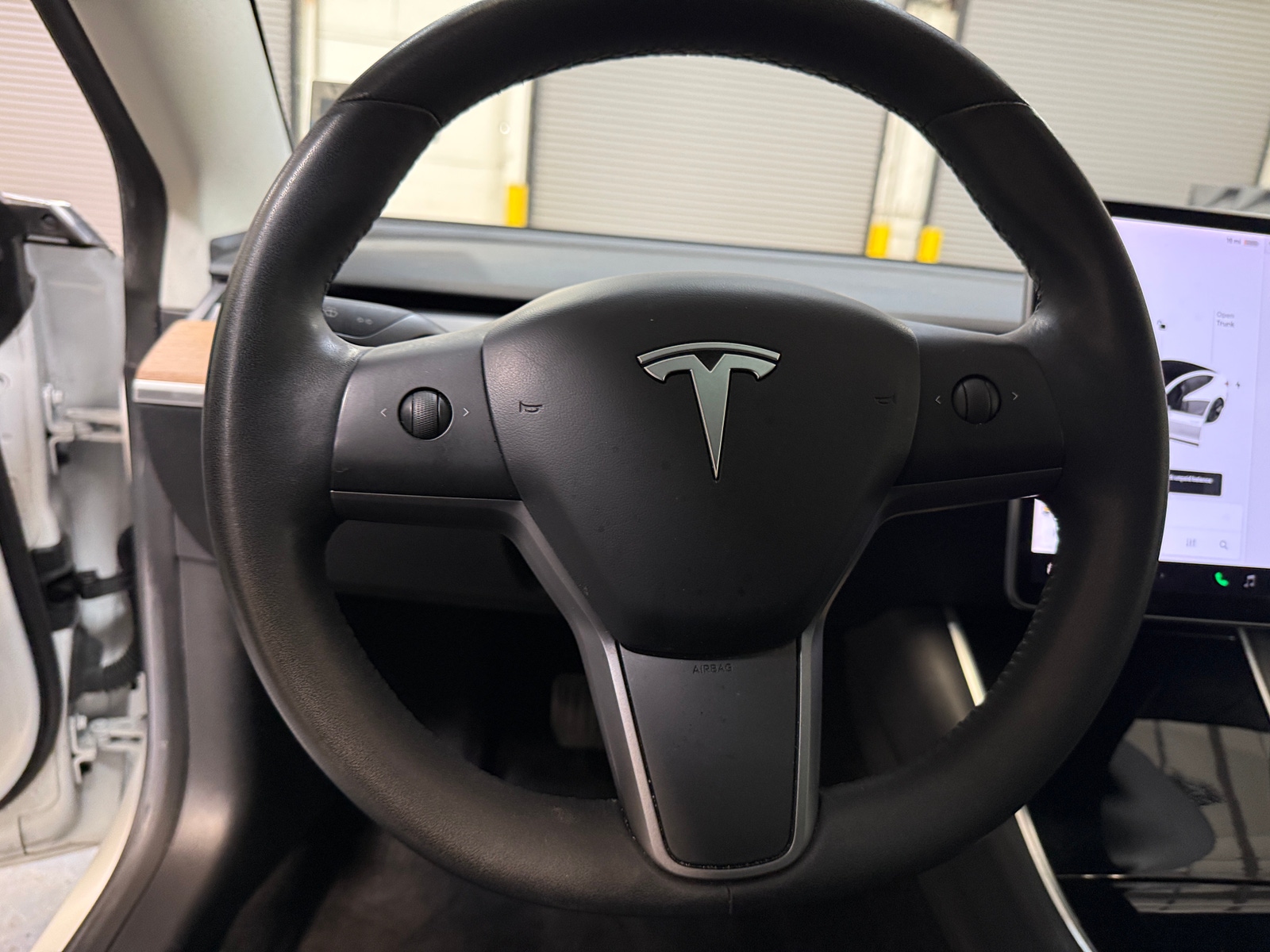 Thumbnail: 2020 Tesla Model 3 - 4