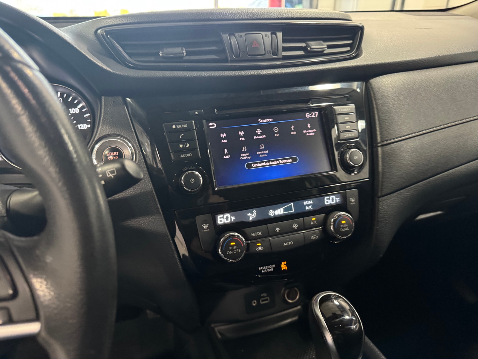 Thumbnail: 2019 Nissan Rogue - 4