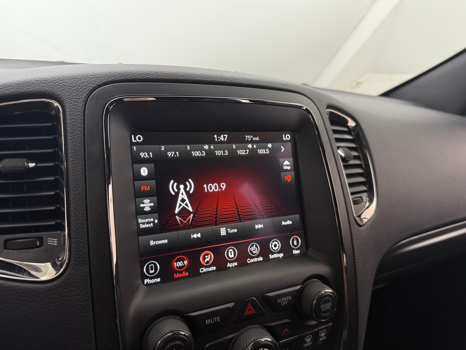 Thumbnail: 2018 Dodge Durango - 3