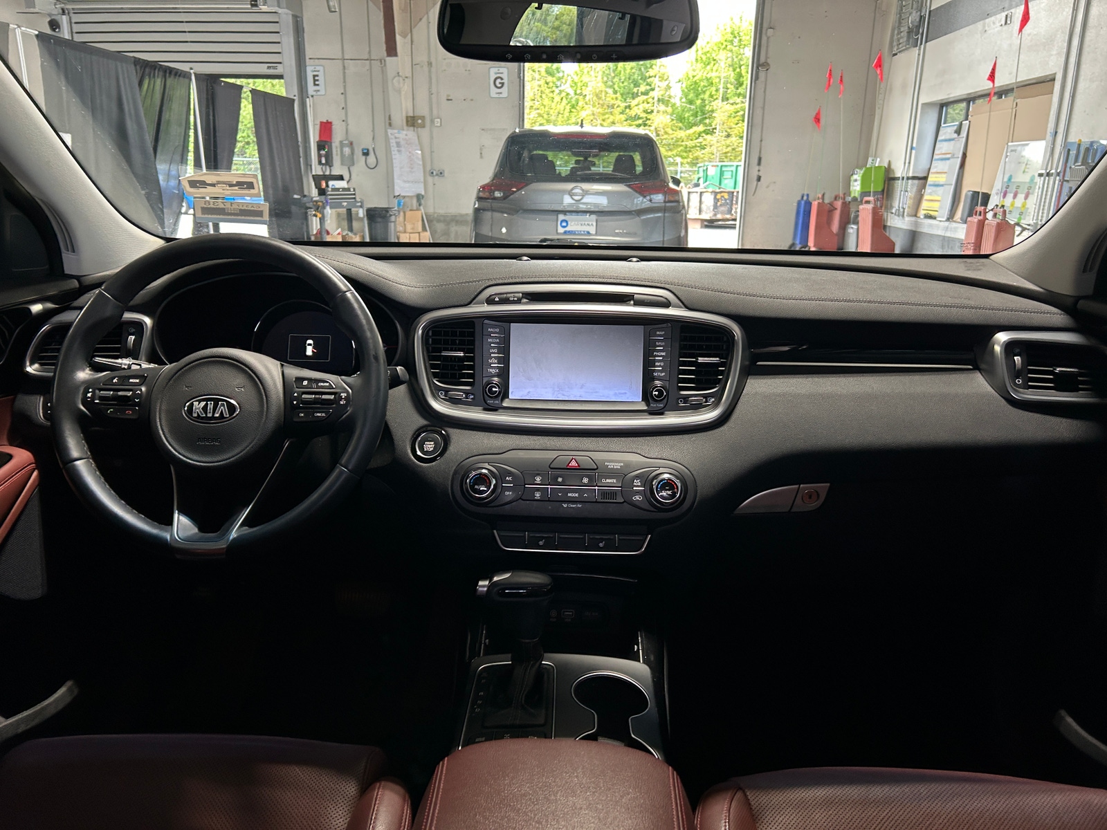 Thumbnail: 2017 Kia Sorento - 2